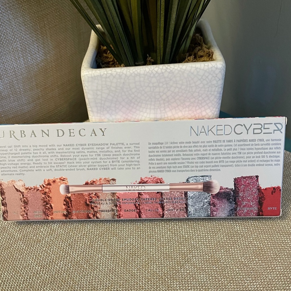 NIB URBAN DECAY The NAKED CYBER Palette L/E - Picture 12 of 16
